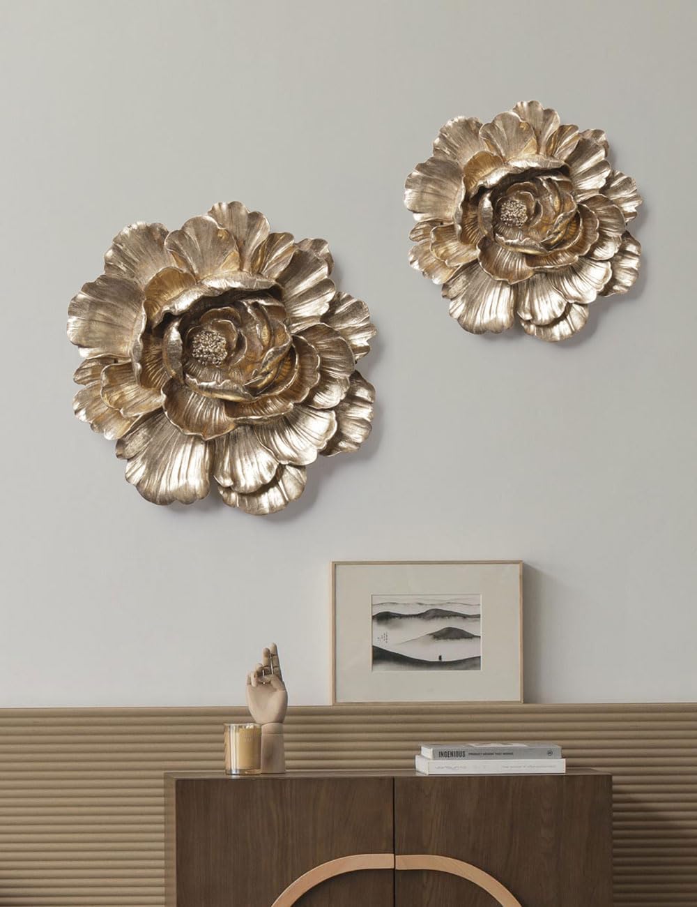 HAUCOZE Gold Flower Wall Sculpture – Modern Polyresin Wall Art Decor & Gift Figurine, 31cm