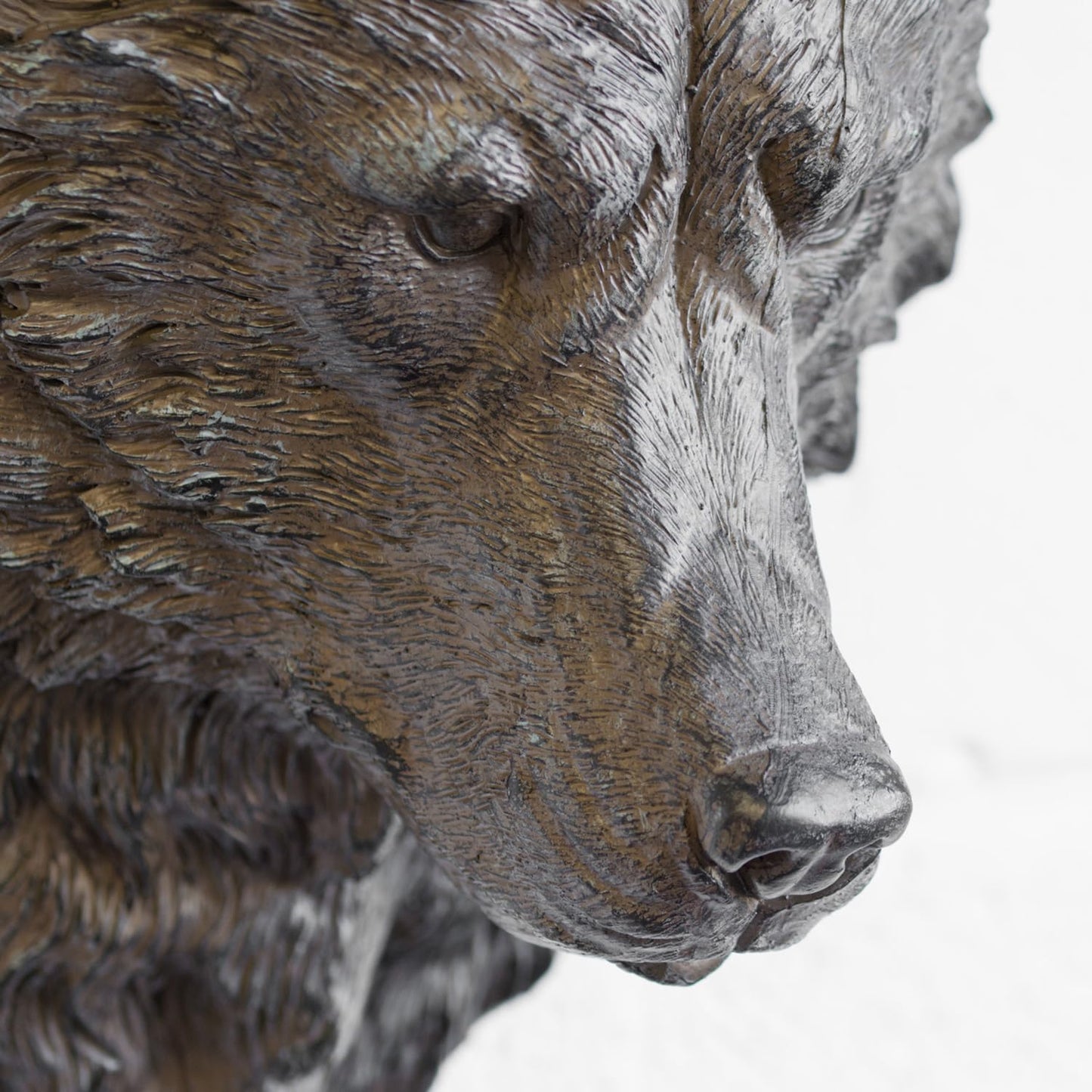 Bear Head Wall Sculpture – Large Brown Resin Animal Bust, Rustic Wall-Mounted Home Decoration (31x43x22cm)