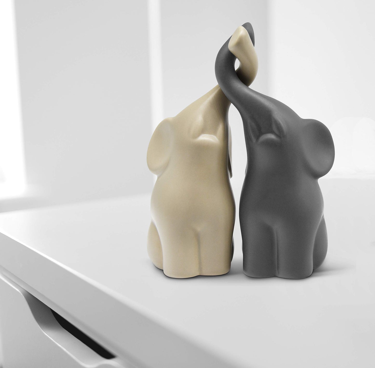 Loving Elephant Pair Sculpture – Modern Ceramic Decoration Set (Beige & Grey, 16cm High) – Ideal Gift for Couples