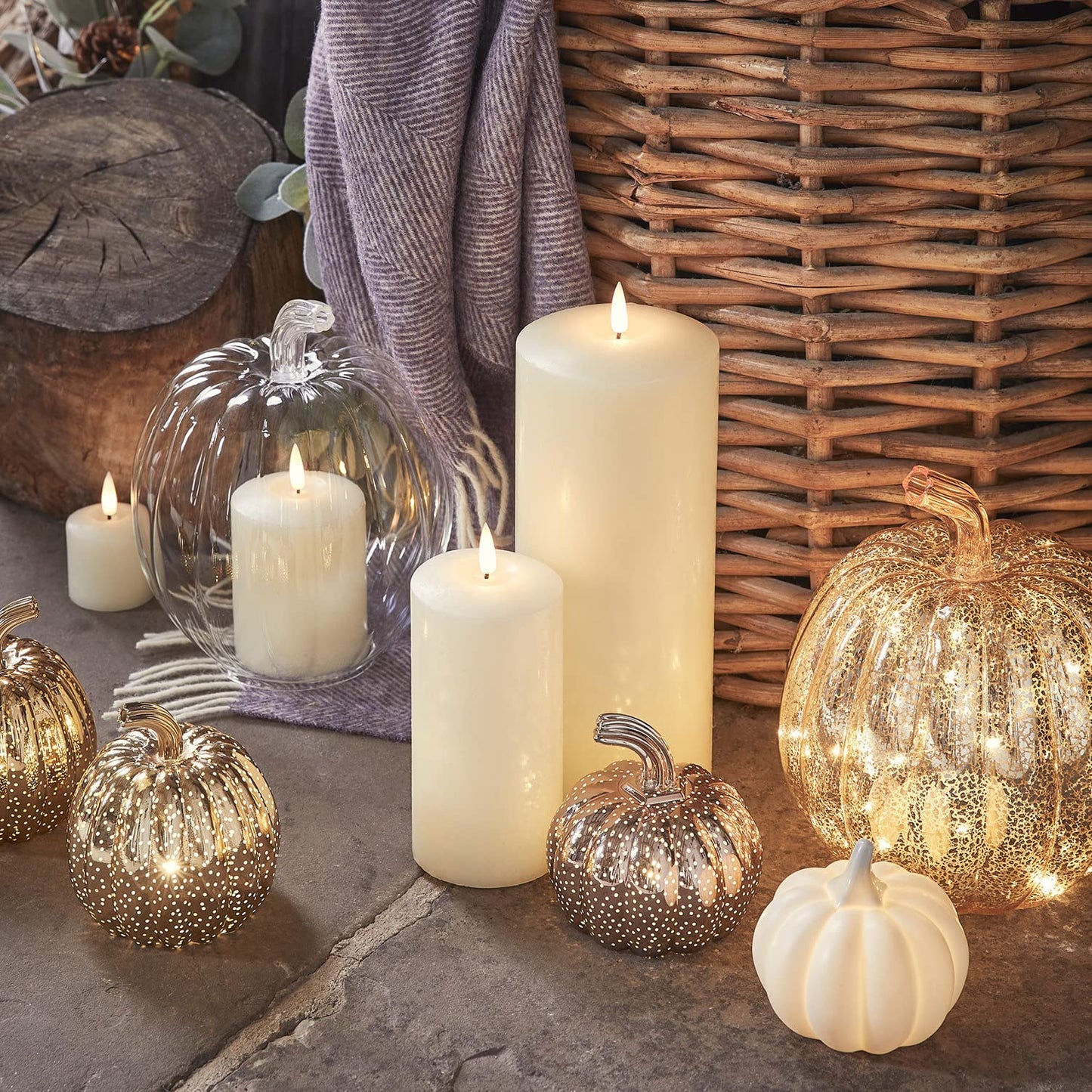 Set of 5 Light Up LED Pumpkins – Battery Operated Autumn & Halloween Decorations with Timer, Indoor Use (Gold & Glass Finish)